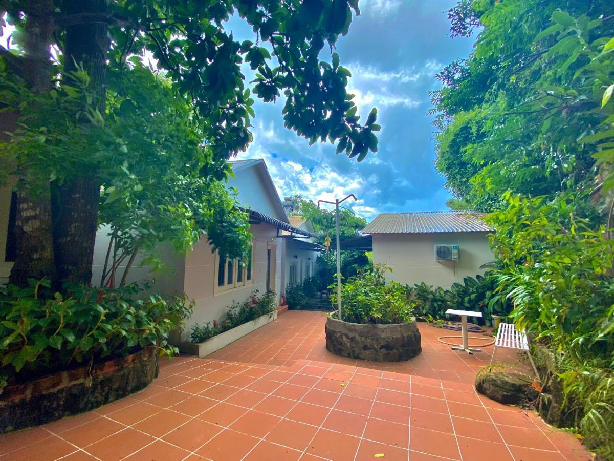 Ngoc Hanh Bungalow Phú Quốc Exterior foto